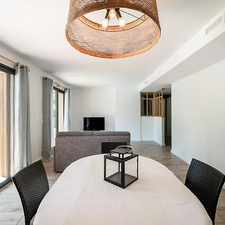 19 Бискаррос