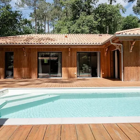 19 Бискаррос